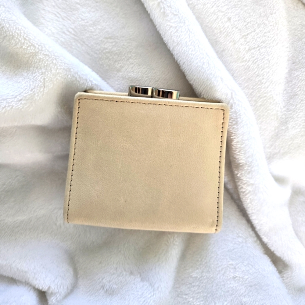 Danier Leather Early 2000s Coin Purse
